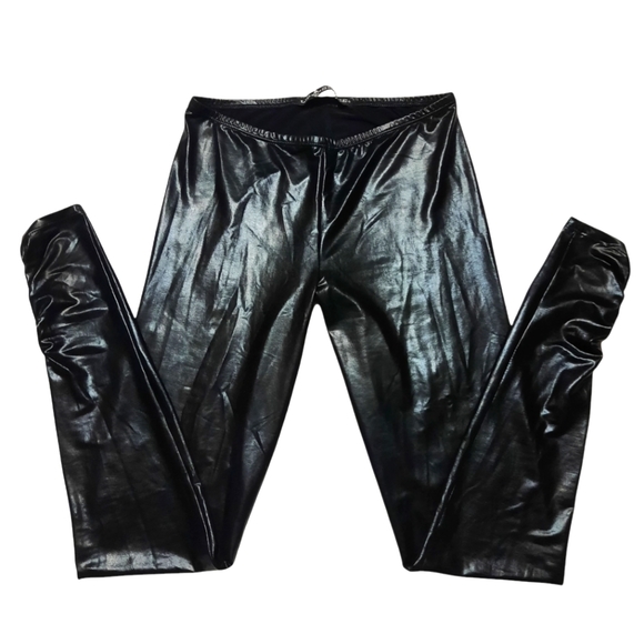 Lip Service Leggings - Picture 2 of 3